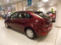 2009 Ford Focus II Рестайлинг, красный - вид 3