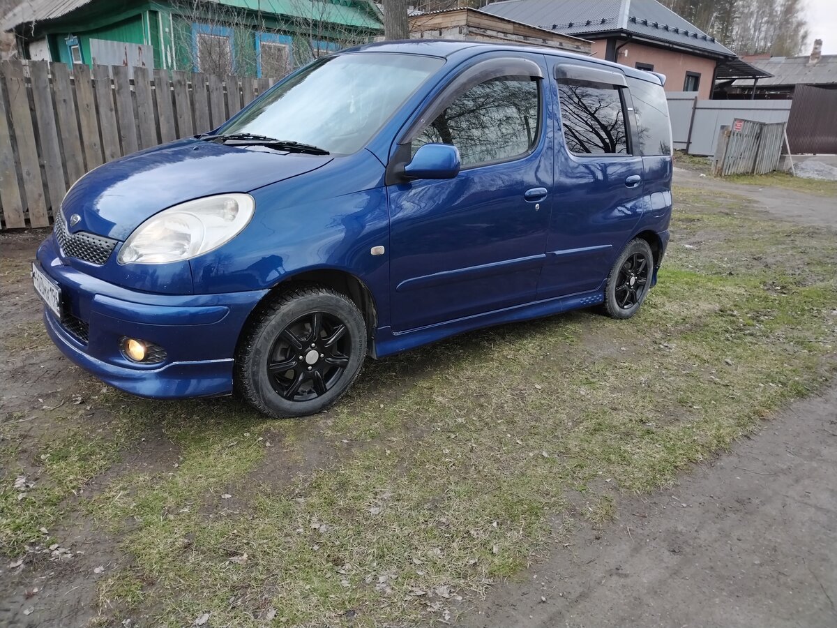 Купить б/у Toyota FunCargo 1999-2005 1.3 AT (88 л.с.) бензин автомат в ...
