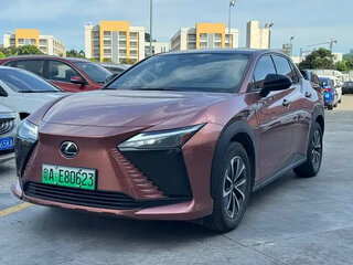 2022 Lexus RZ 450e, золотистый, 3052001 рублей, вид 1