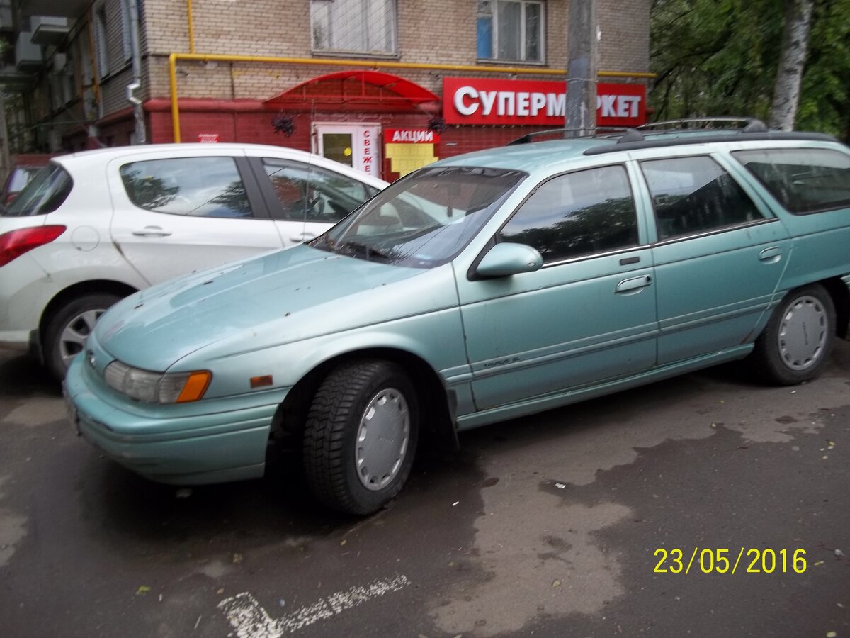 Ford Taurus 1992 универсал