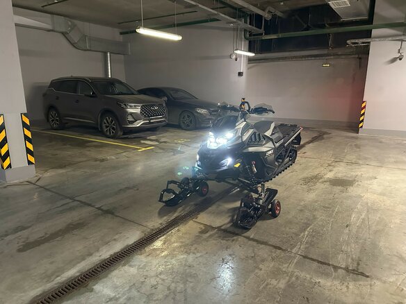 2024 BRP Lynx Brutal RE 900, чёрный, 3100000 рублей - вид 21