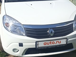 2014 Renault Sandero I, белый, 580000 рублей, вид 1