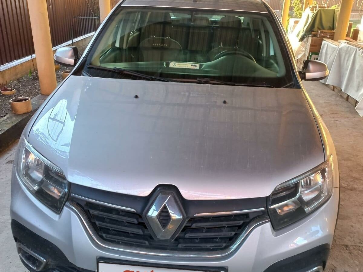 Купить б/у Renault Logan II Рестайлинг Stepway 1.6 AT (102 л.с.) бензин ...
