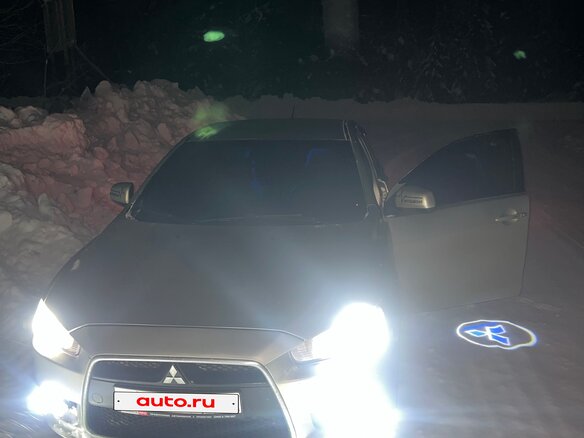 2007 Mitsubishi Lancer X, бежевый, 500000 рублей - вид 4