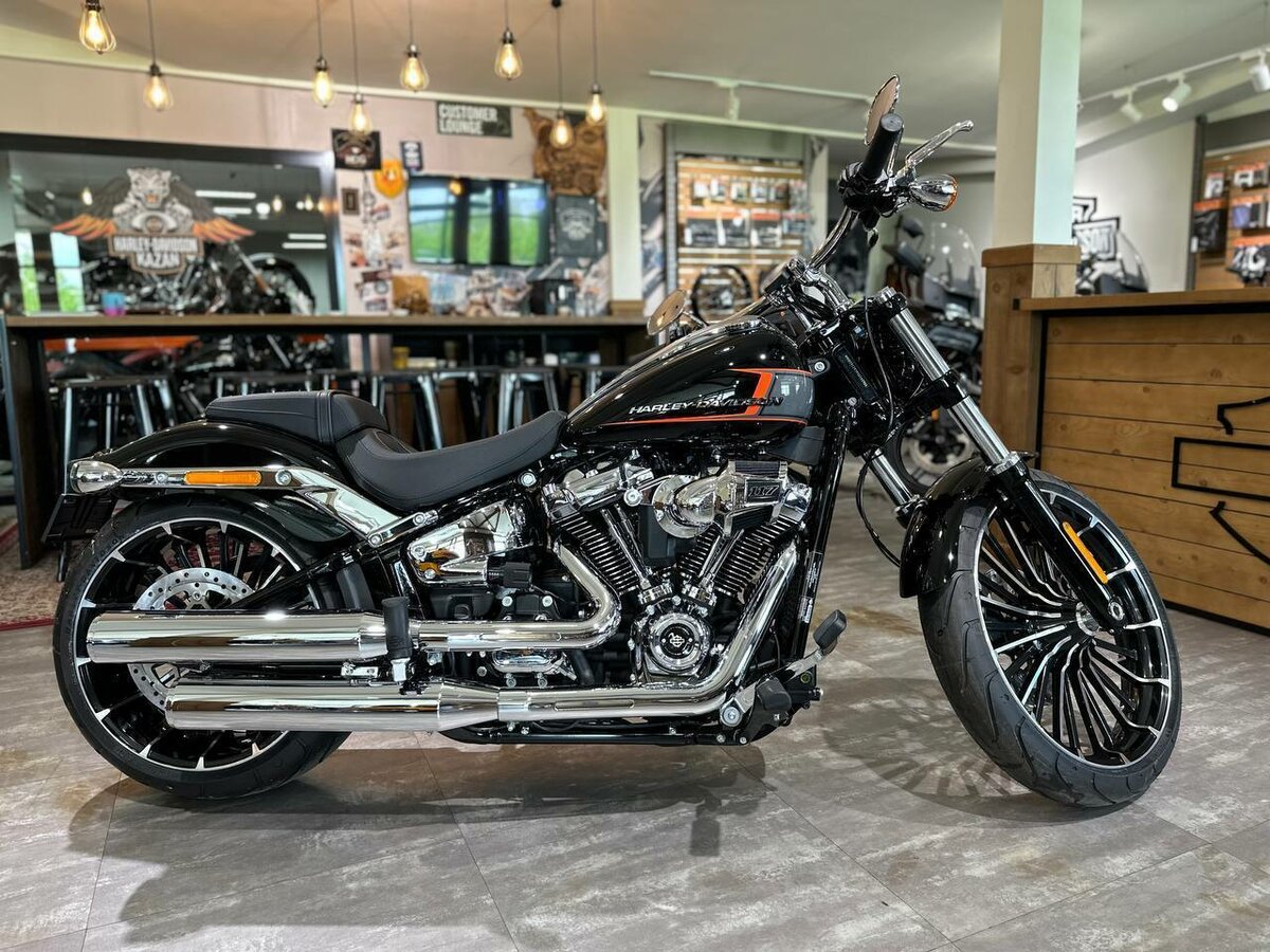 Harley-Davidson Breakout