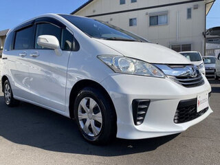 2014 Honda Freed Spike I Рестайлинг 2, белый, 701000 рублей, вид 1