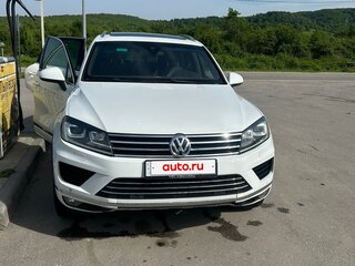 2015 Volkswagen Touareg II Рестайлинг, белый, 1900000 рублей, вид 1