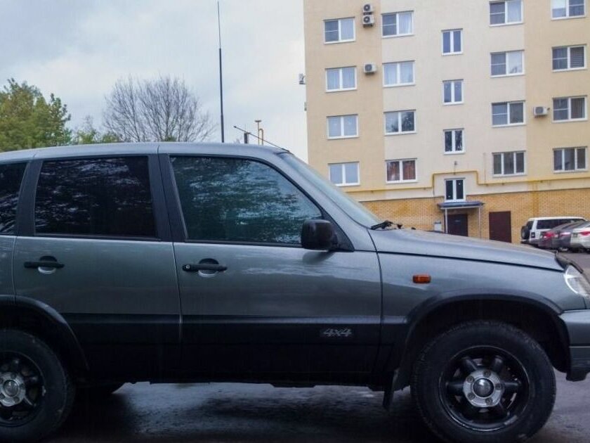 Нива Шевроле пороги раптором