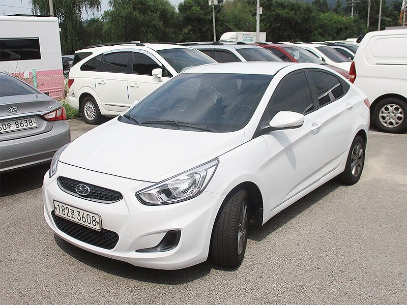 Hyundai Accent IV