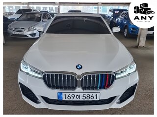 2022 BMW 5 серии 530i xDrive VII (G30/G31) Рестайлинг, белый, 4300000 рублей, вид 1