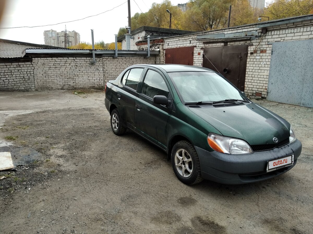 Тойота эхо 2000 года