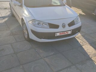 2008 Renault Megane II Рестайлинг, белый, 440000 рублей, вид 1