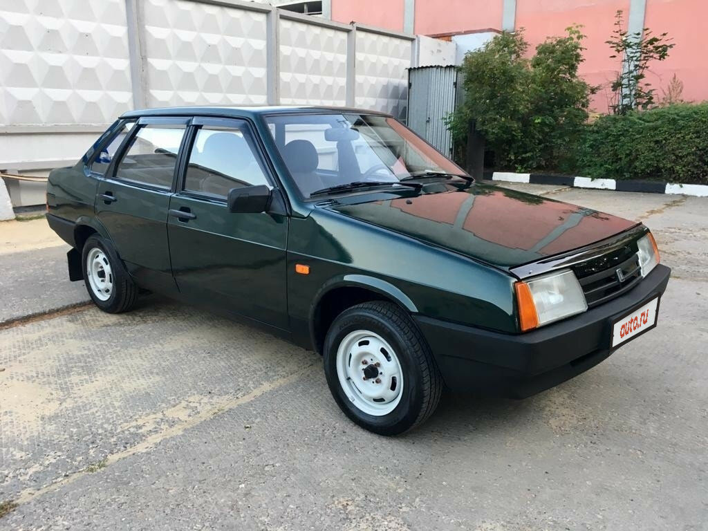 99 Машина ВАЗ 21099
