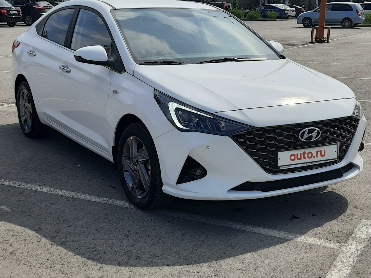 Купить б/у Hyundai Solaris II Рестайлинг 1.6 AT (123 л.с.) бензин ...