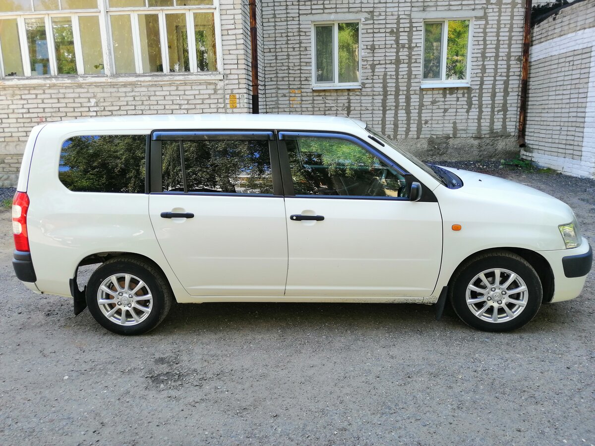 Какая резина тойота саксид