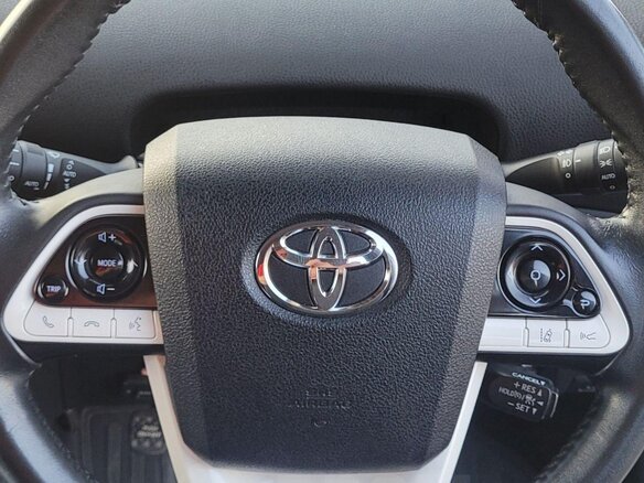 2016 Toyota Prius IV (XW50), синий, 1680000 рублей - вид 13