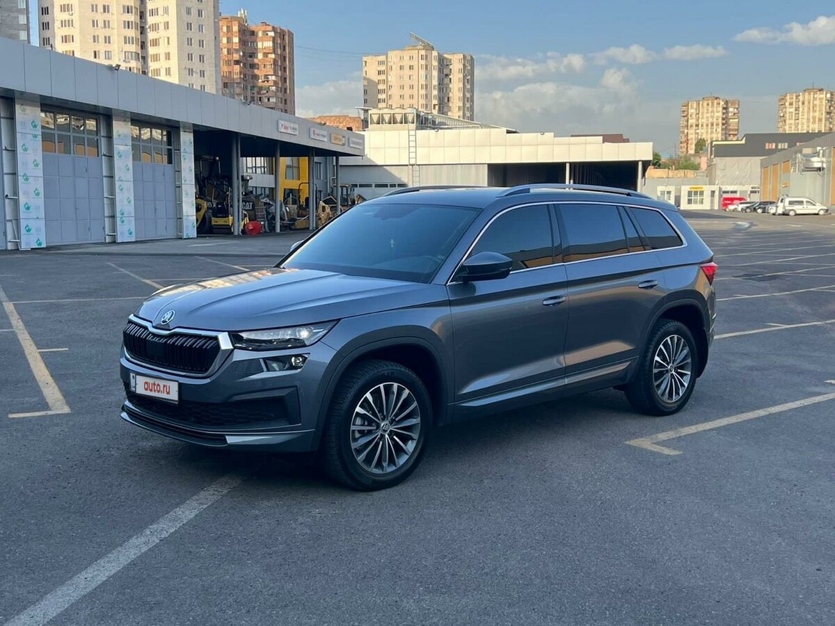 Купить б/у Skoda Kodiaq I Рестайлинг 2.0 AMT (180 л.с.) 4WD бензин ...