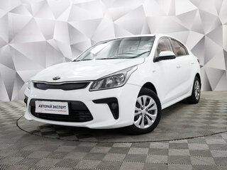 2017 Kia Rio IV, белый, 1065000 рублей, вид 1