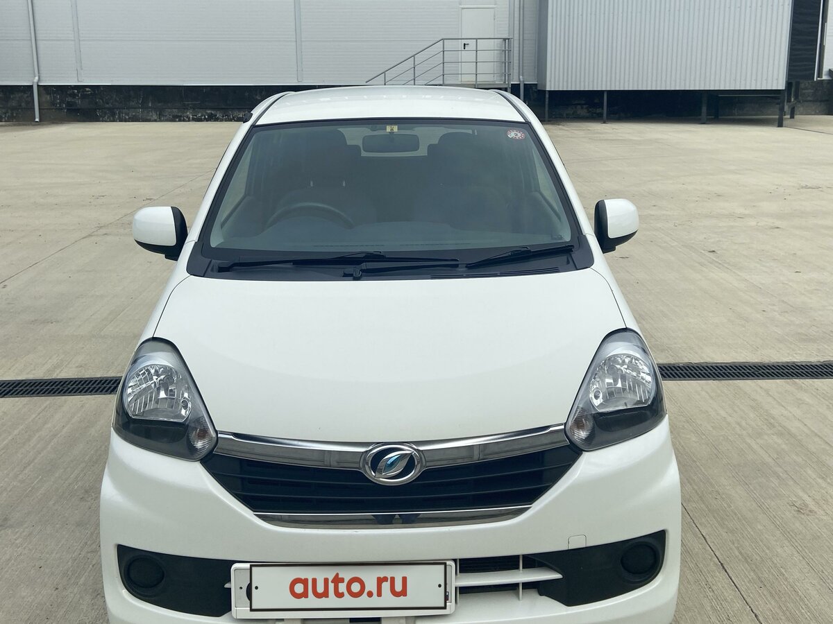 Daihatsu Mira 2015
