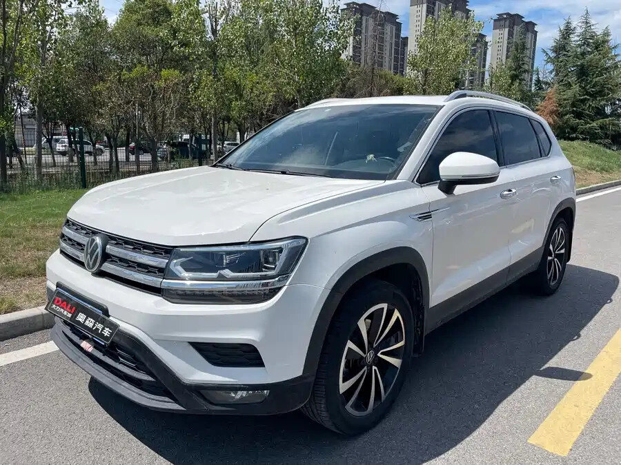 Volkswagen Tharu I
