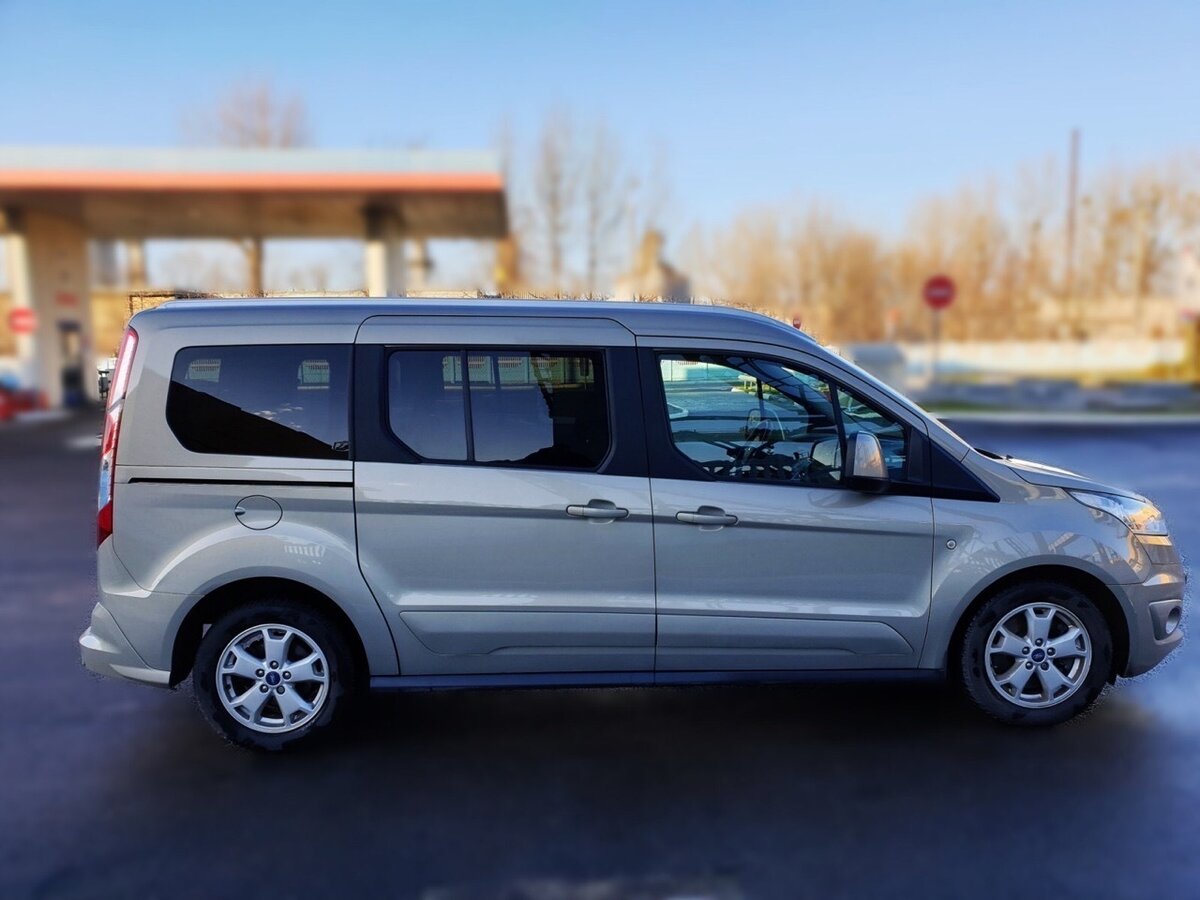 Ford Grand Tourneo connect 2016