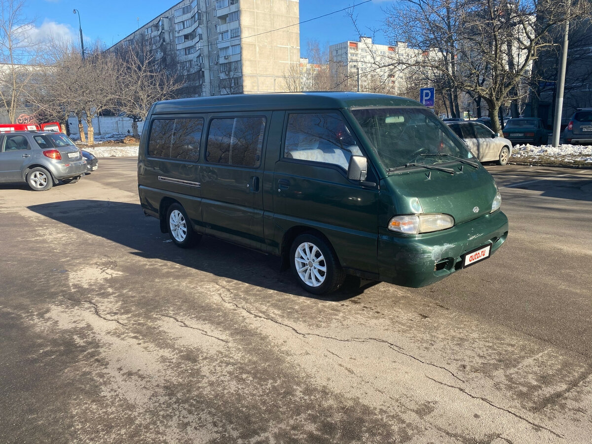 Купить б/у Hyundai H100 дизель механика в Москве зелёный