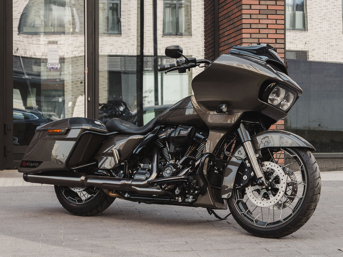 Смотрите: Harley-Davidson CVO 2021 года на Авто.ру! 