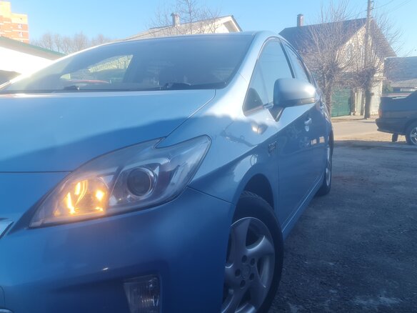 2012 Toyota Prius PHV ZVW35 III Рестайлинг (XW30), голубой, 1400000 рублей - вид 5