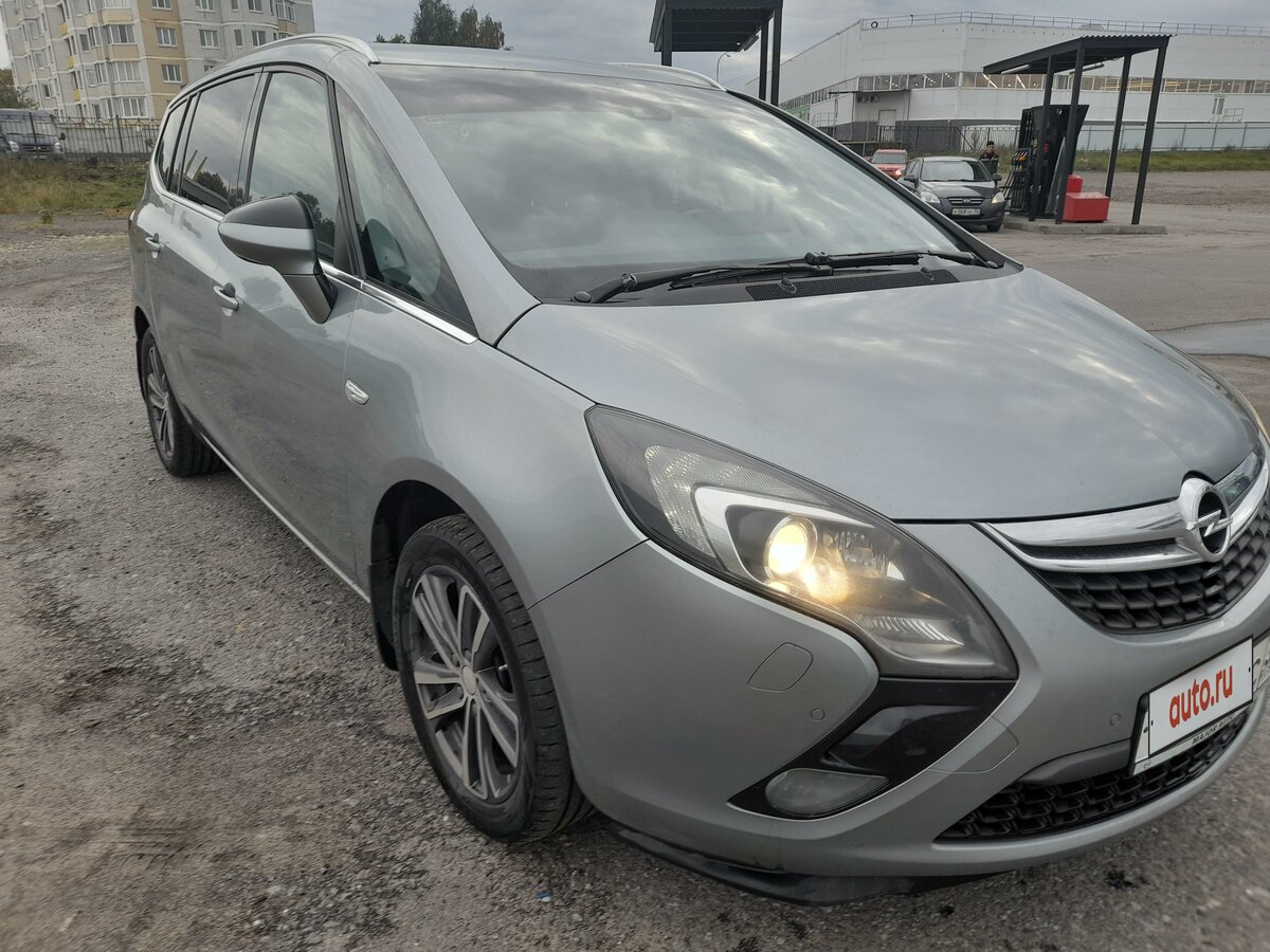 Купить б/у Opel Zafira C 1.4 AT (140 л.с.) бензин автомат в Брянске ...