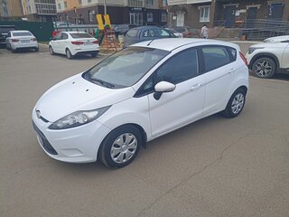 2010 Ford Fiesta Mk6, белый, 580000 рублей, вид 1