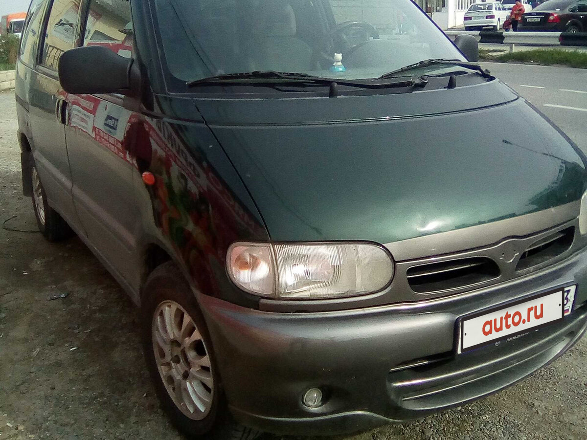 Nissan Serena 1999