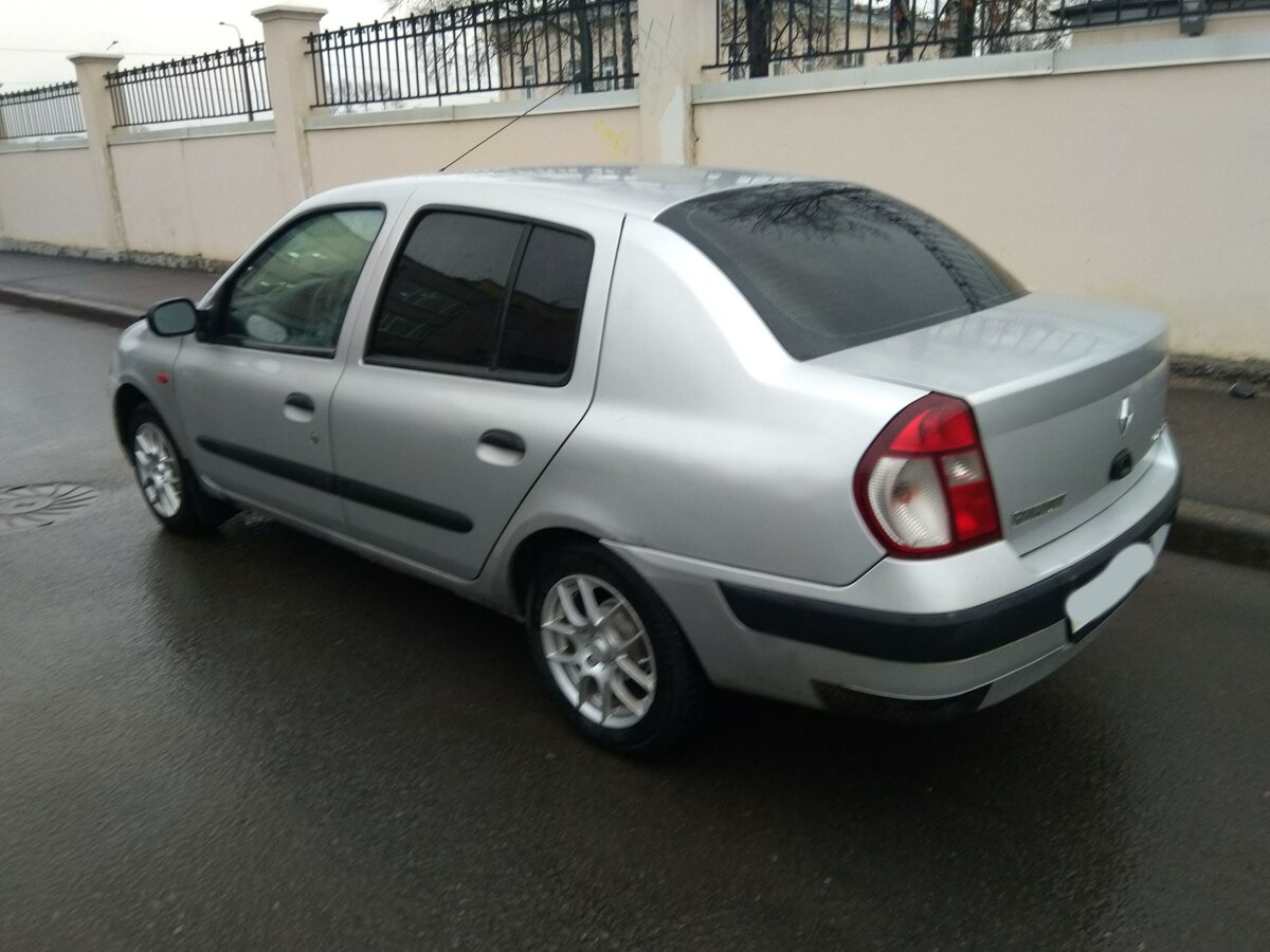 Купить Renault Symbol 1,4 механика, 2005 г., пробег 253000 км, цена 155000 руб -