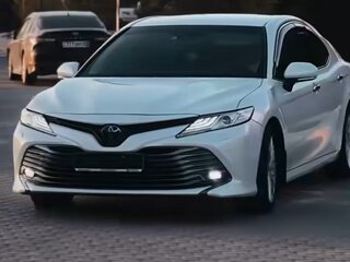 2018 Toyota Camry VIII (XV70), чёрный, 3050000 рублей, вид 1