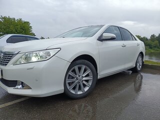 2014 Toyota Camry VII (XV50), белый, 1500000 рублей, вид 1