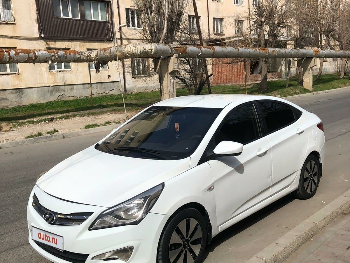 Купить б/у Hyundai Solaris I Рестайлинг 1.6 AT (123 л.с.) бензин ...