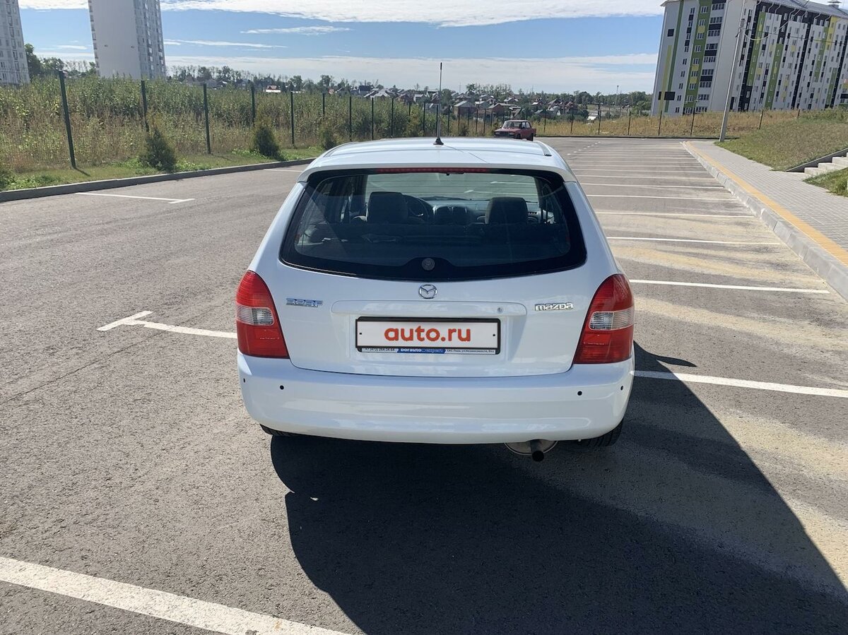 Белый вис машина