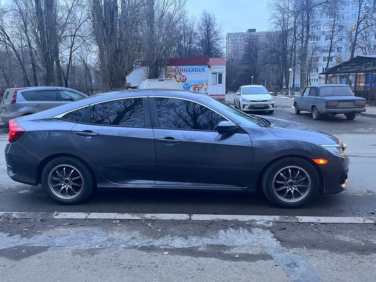 Civic x седан