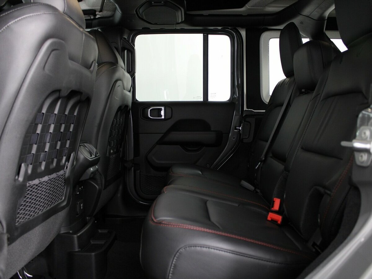 Откидной столик Jeep Wrangler 2021