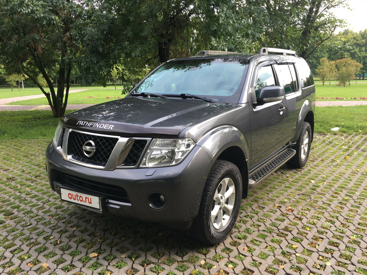 Nissan Pathfinder III 2011