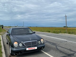 1996 Mercedes-Benz E-Класс 300 II (W210, S210), чёрный, 330000 рублей, вид 1