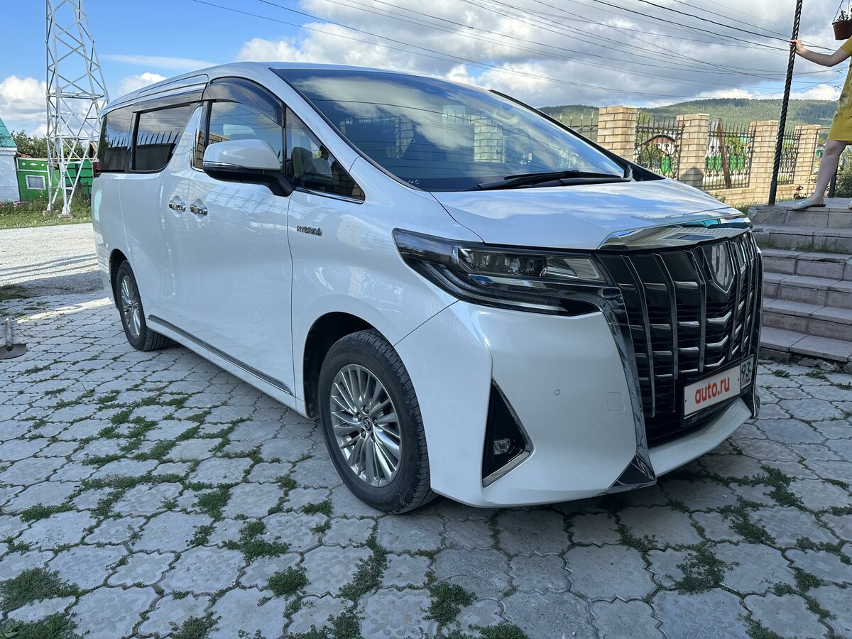 Купить б/у Toyota Alphard III Рестайлинг 2.5hyb CVT (152 л.с.) 4WD ...