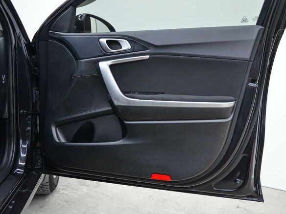 2019 Kia Ceed III, чёрный - вид 24