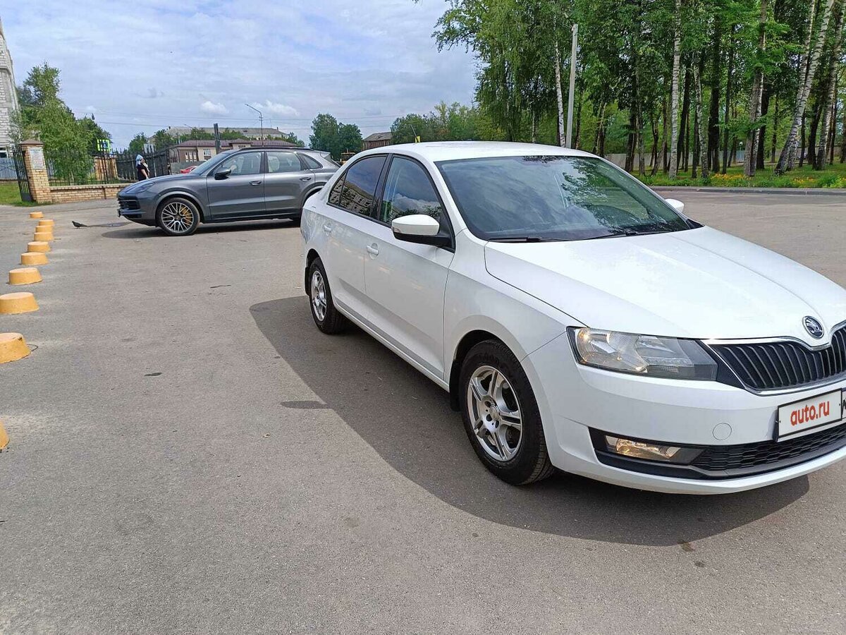 Skoda Рапид 2017 белый