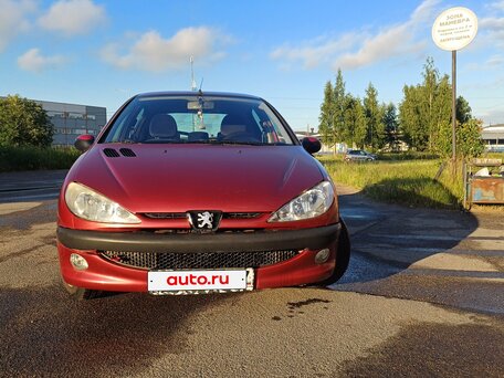 2004 Peugeot 206, красный, 240000 рублей, вид 2