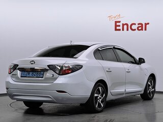 2017 Renault Samsung SM3 Z.E. Рестайлинг, белый, 722000 рублей, вид 2