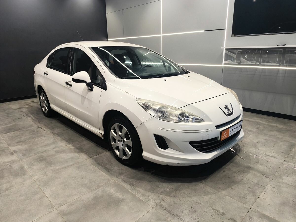 Peugeot 408 I