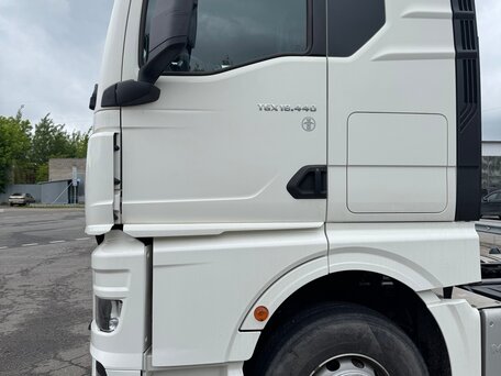 2021 MAN TGX, белый, 10800000 рублей, вид 2