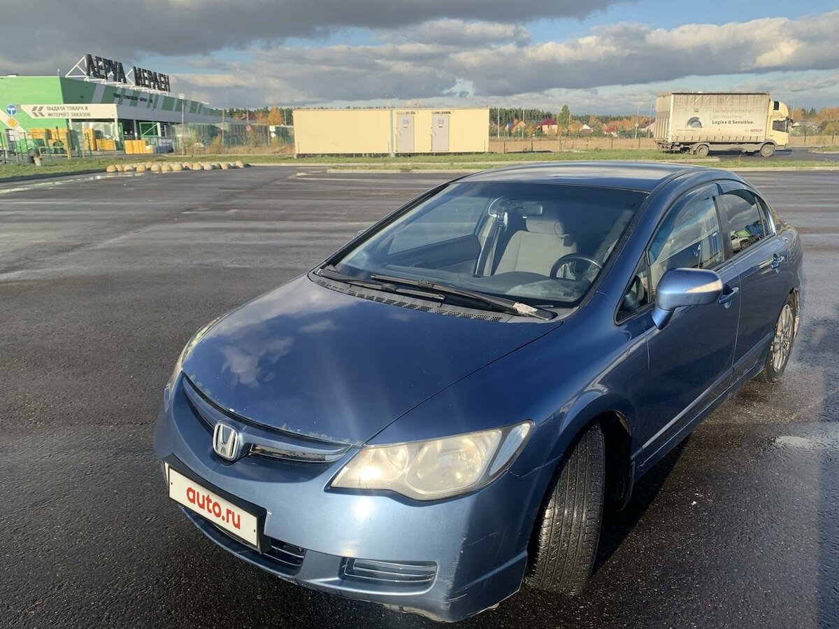 Купить б/у Honda Civic VIII 1.8 AT (140 л.с.) бензин автомат в ...