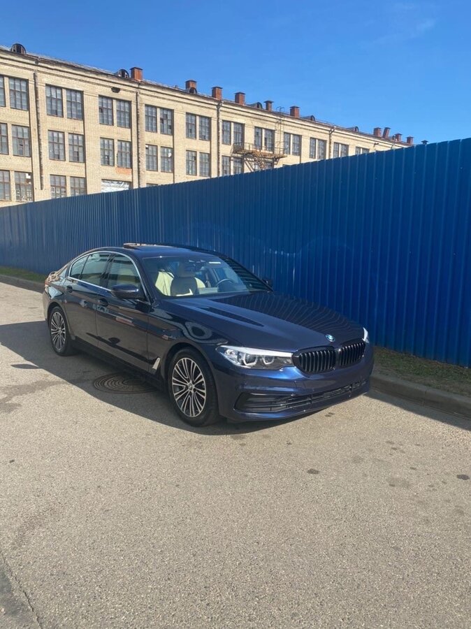 Купить б/у BMW 5 серии VII (G30/G31) 530i 2.0 AT (252 л.с