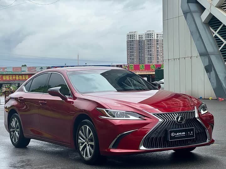 Lexus ES 200 VII Рестайлинг